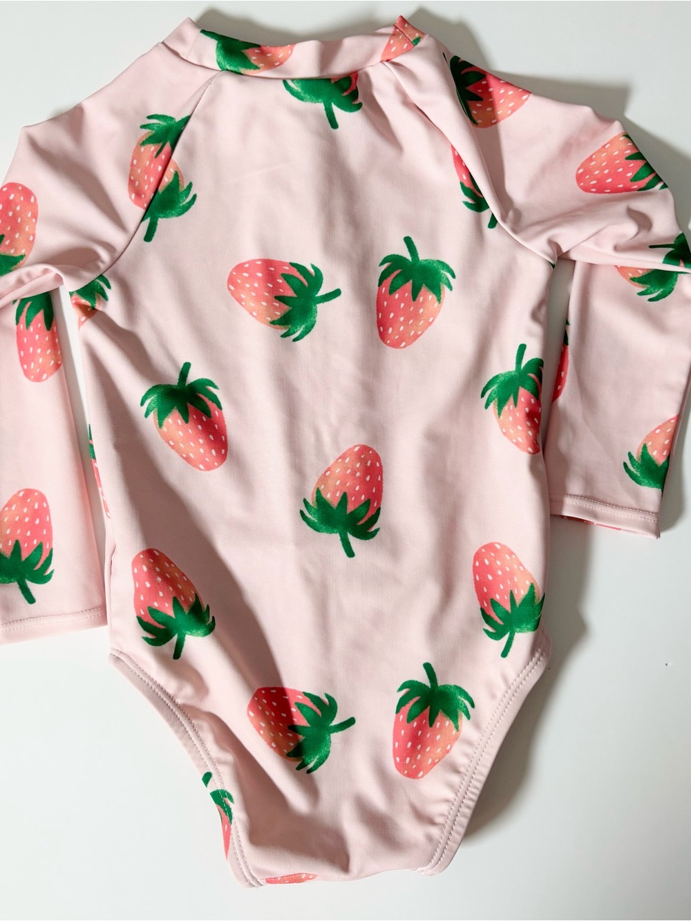 Old Navy Pink Strawberry Long Sleeve Rashguard Swimsuit 12-18M Girl Toddler Zip - Picture 7 of 10